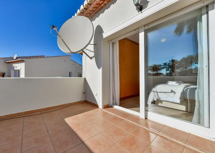 Guzman - Margaret Feriehus *