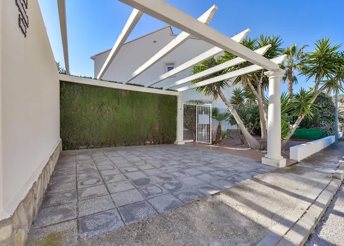 Guzman - Margaret Feriehus